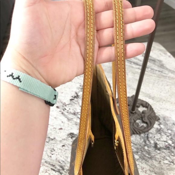 ***SOLD***Neverfull MM - Picture 3 of 12